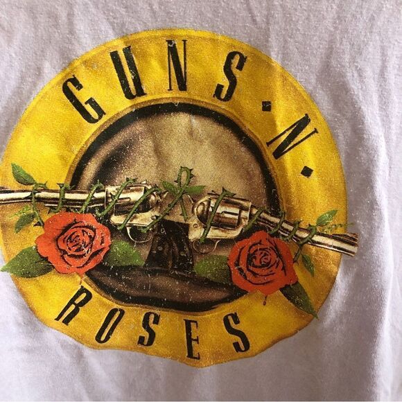 Guns & Roses Boxy Fit Cropped Graphic Tee Size‎ Small - Picture 3 of 4